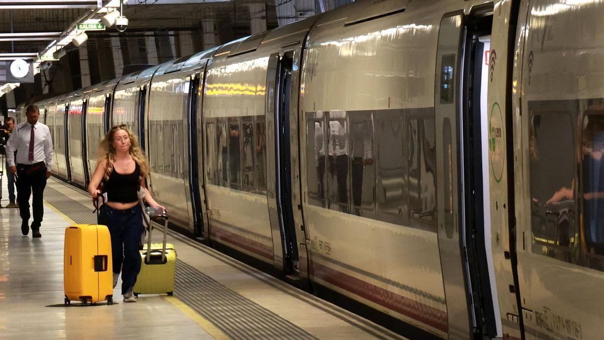 Nuevo paso para que se pueda viajar en AVE desde Galicia a otras comunidades del Norte sin pasar por Madrid