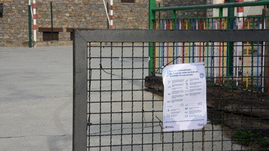 Les escoles Sant Pau i la Vallgarriga sumen dos grups confinats