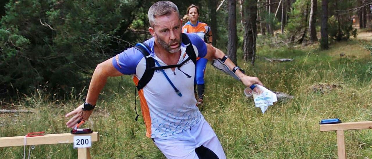 Ángel Serto, durante una carrera de orientación.   | // CEDIDA