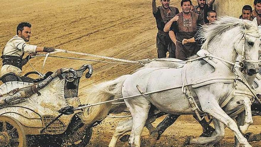 Fotograma de la carrera de cuadrigas de &quot;Ben Hur&quot;.