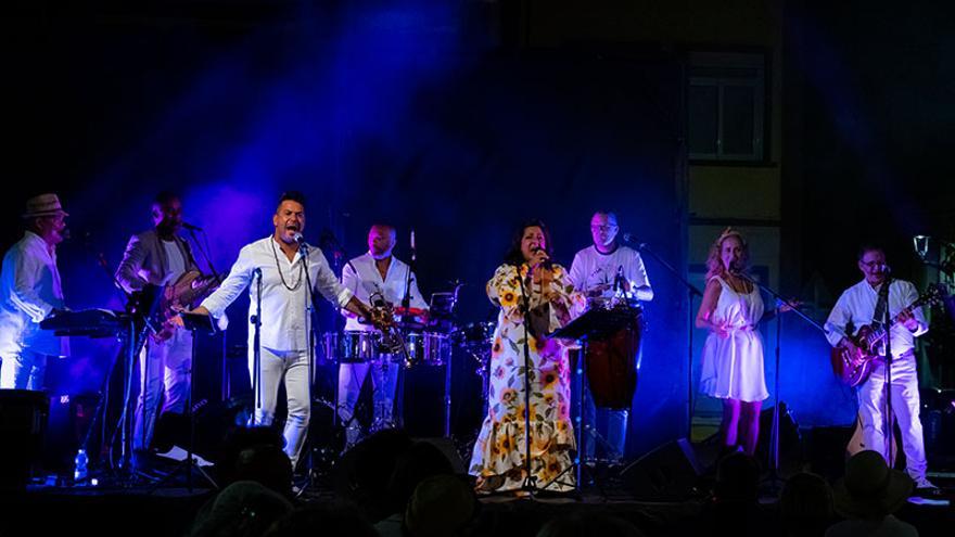 El grupo Son al Son presenta este domingo en Garufa Club su espectáculo ‘Cuando Cuba ríe’