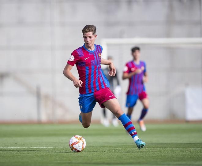 Estanis Pedrola (24/08/2003) - Delantero: Extremo puro. En su primera temporada como azulgrana ha logrado el debut con primer equipo y Barça B