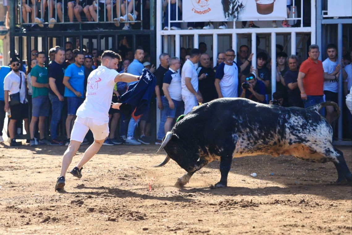Las fotos de la tarde taurina del lunes de fiestas de Santa Quitèria en Almassora