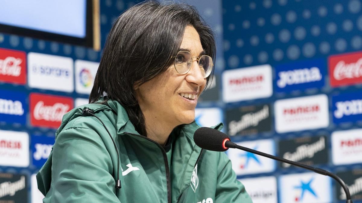 Sara Monforte, entrenadora del Villarreal Femenino.