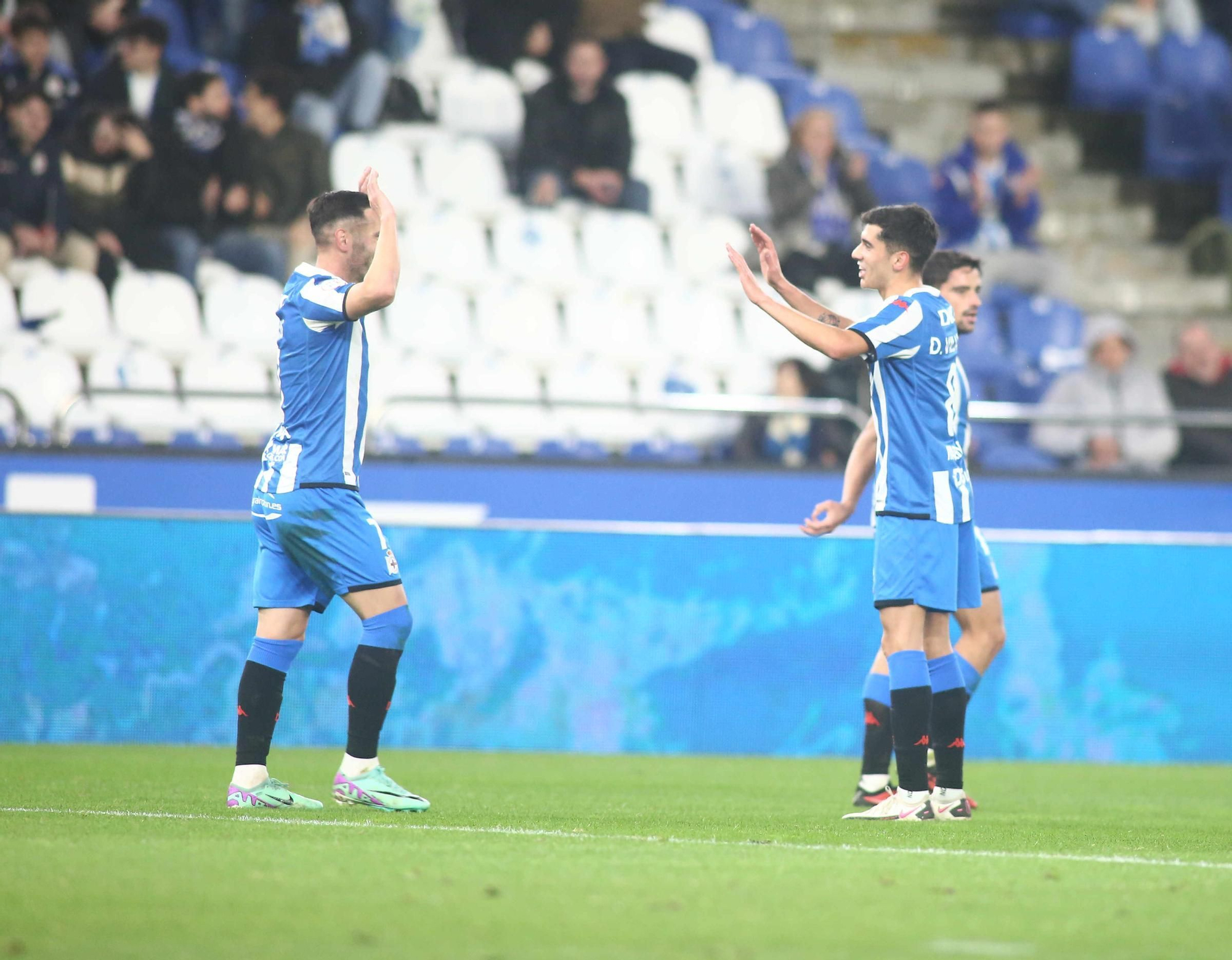 El Dépor gana en Riazor con doblete de Lucas a la Real Sociedad B (2-1)