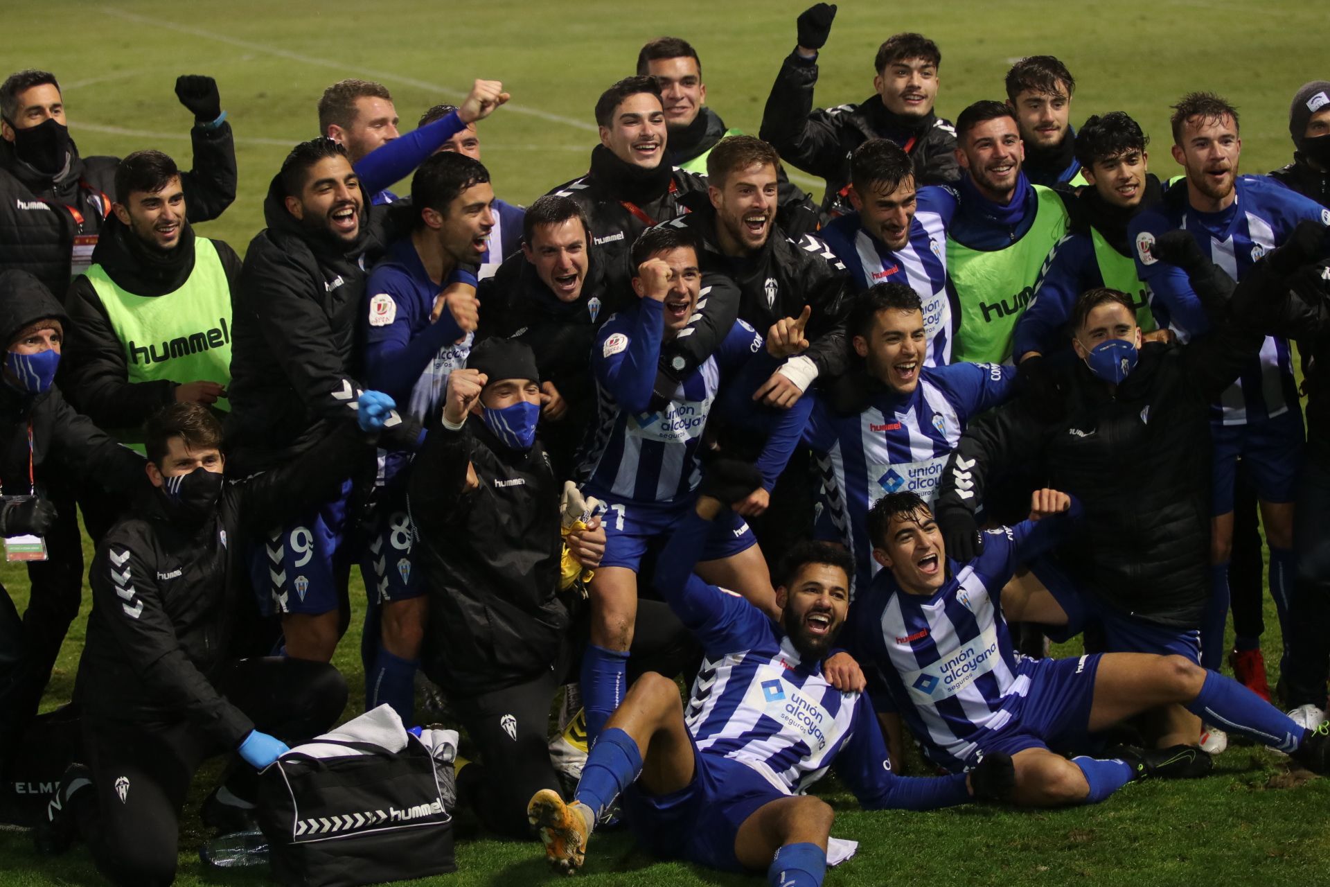 El Alcoyano elimina al Huesca de la Copa del Rey