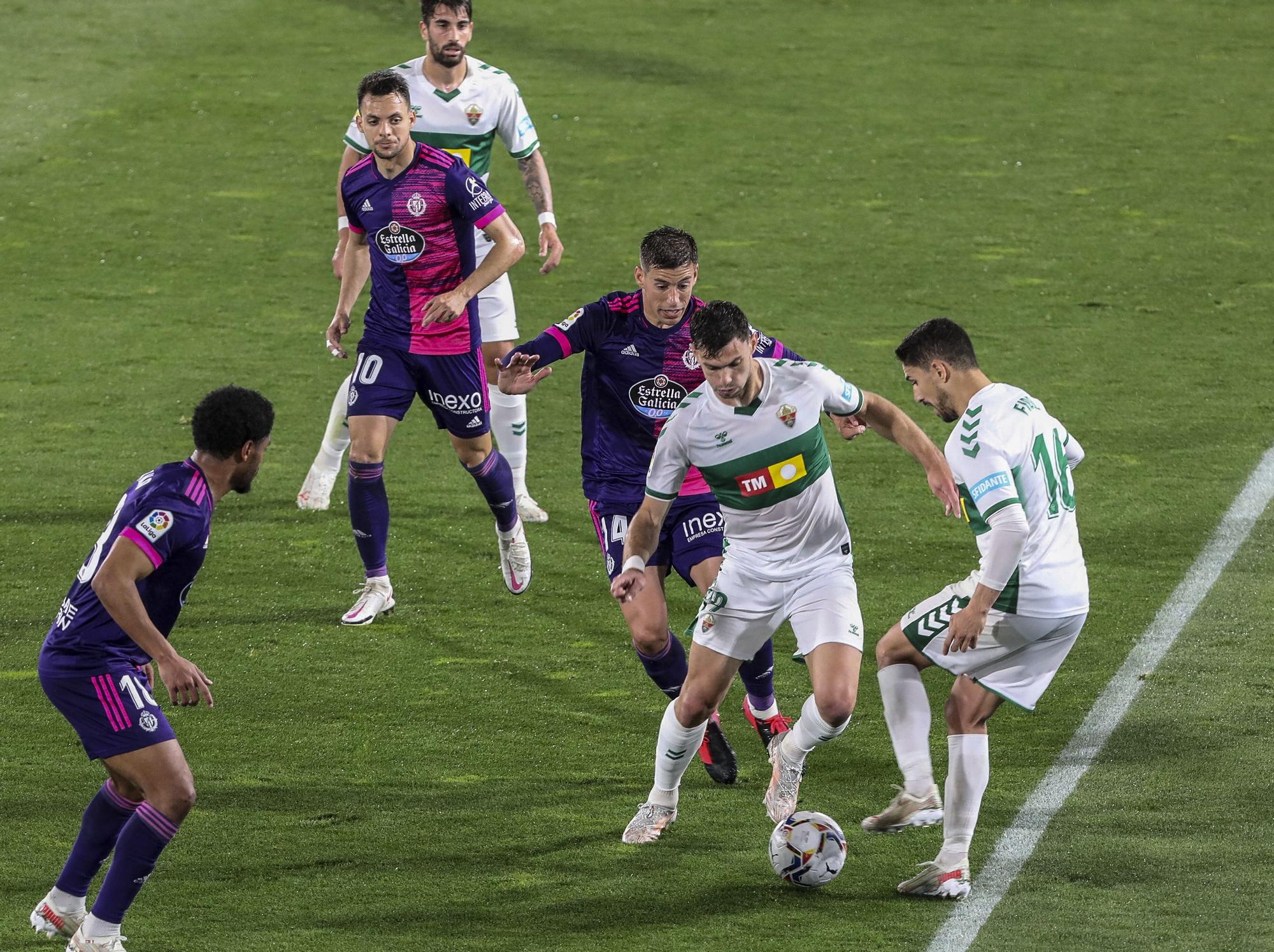 Elche 1 - Valladolid 1: El Elche no sabe ganar