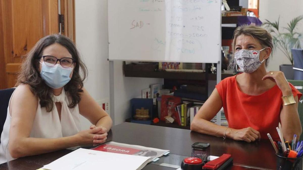 La vicepresidenta Oltra, en un encuentro institucional con la también vicepresidenta Díaz.