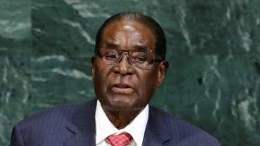 La Organización Mundial de la Salud rectifica y prescinde de Mugabe como embajador
