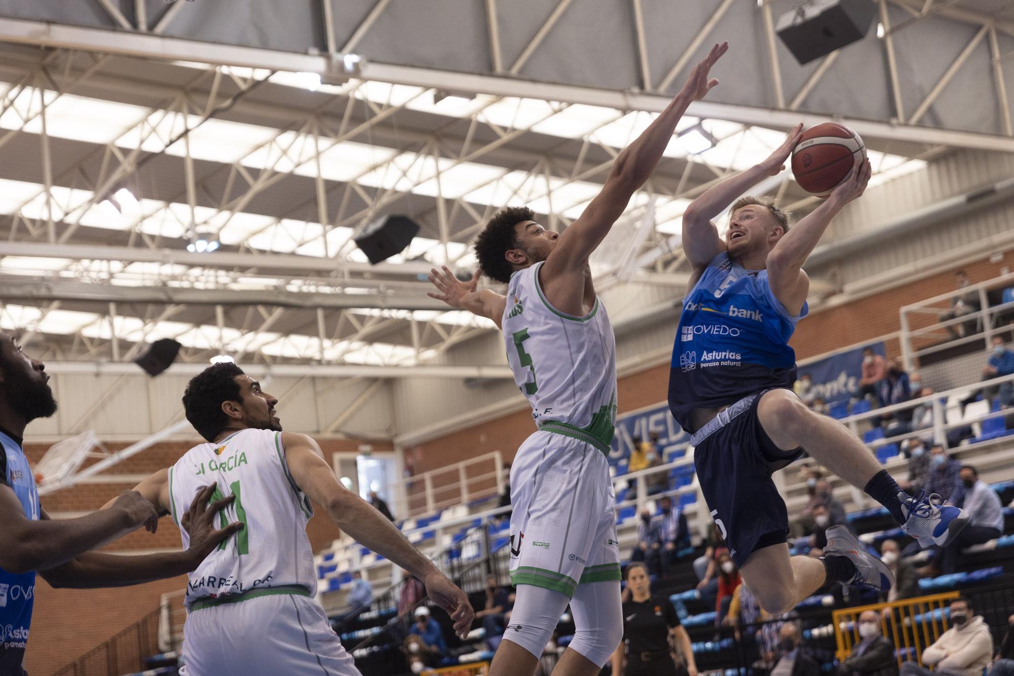 Nuevo recital del Oviedo Baloncesto: gana al Castelló por 91-77