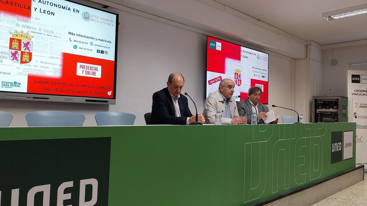 Presentación del curso &quot;40 Años de autonomía en Castilla y León&quot; de UNED Zamora
