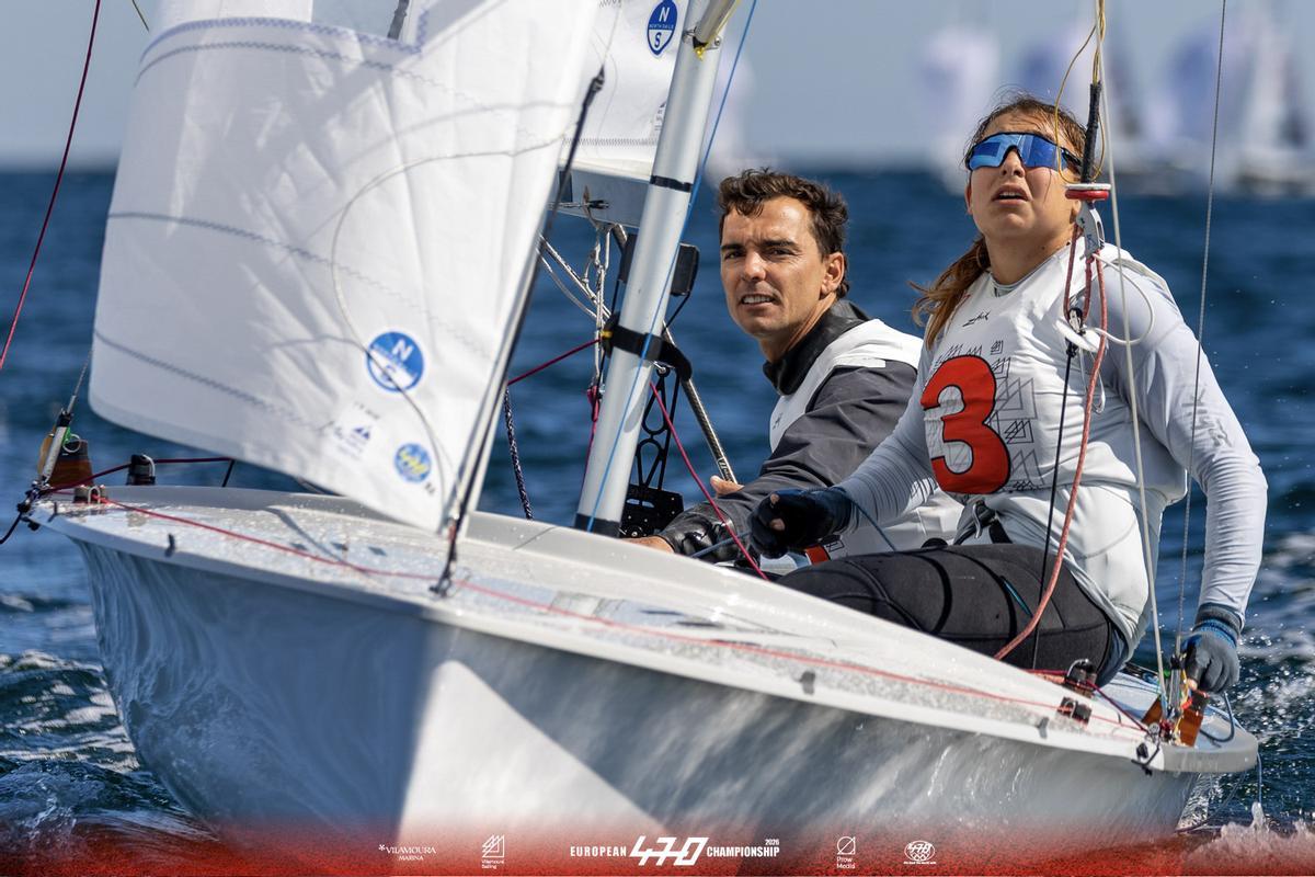 Jordi Xammar y Marta Cardona, navegando en aguas portuguesas
