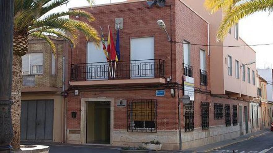 El alcalde de la Llosa se querellará contra el PSOE por &quot;las mentiras sobre el padrón&quot;