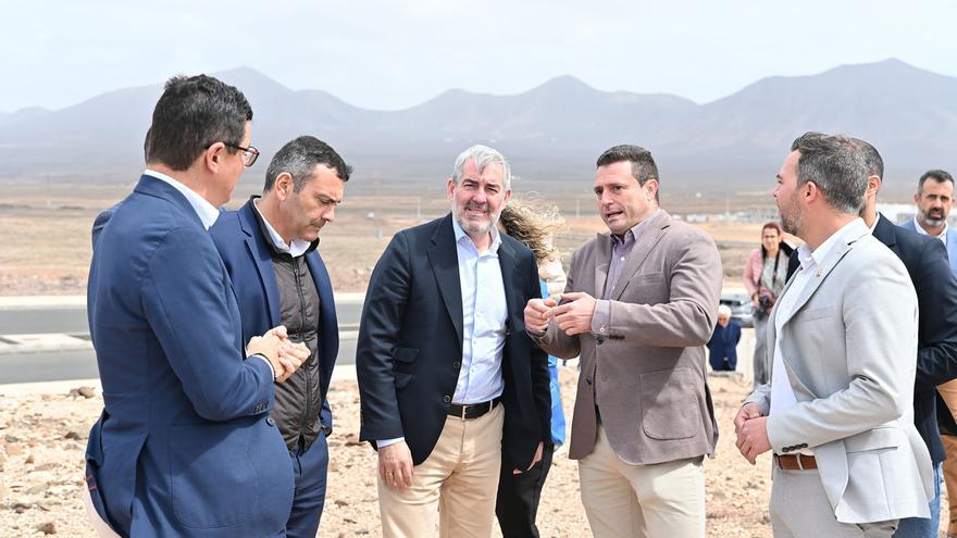 Parcela donde se construirán viviendas sociales en Playa Blanca (Yaiza)