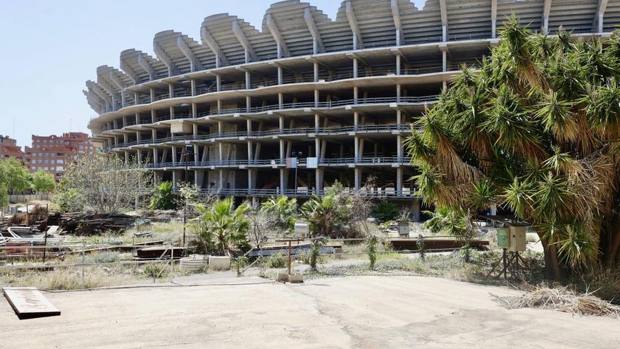 El Nou Mestalla y su auditoría, paralizados: Los plazos convierten el Mundial en una utopía