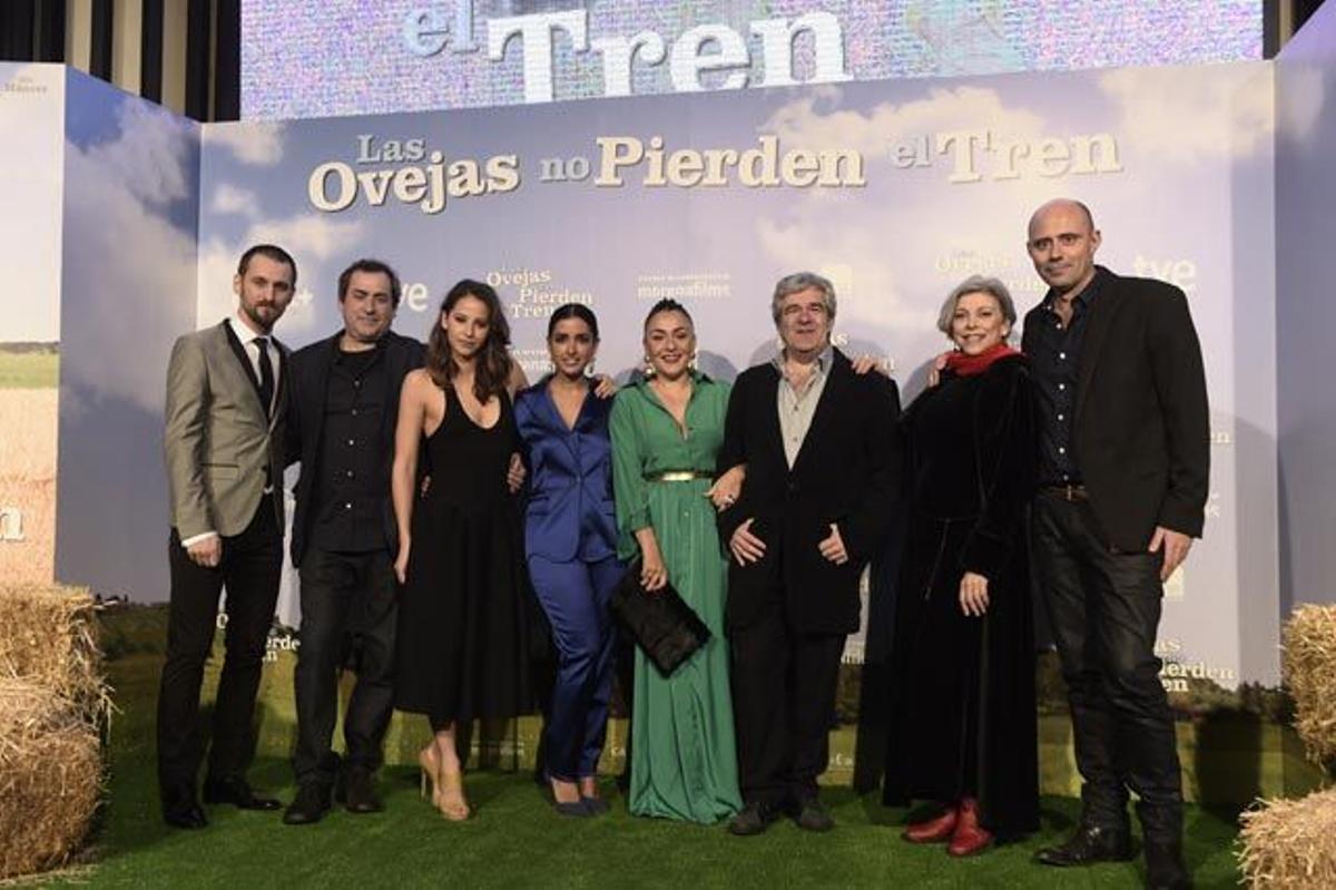 Todos en la première de 'Las ovejas no pierden el tren'