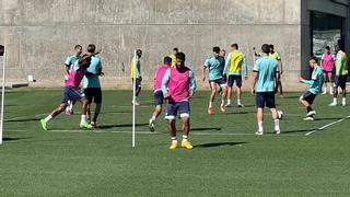 Isco, Bellerín, Assane y Vieites, siguen al margen