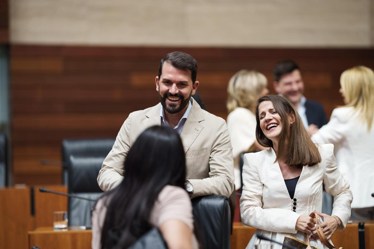 Fotogalería | Las imágenes del pleno en la Asamblea de Extremadura, este jueves