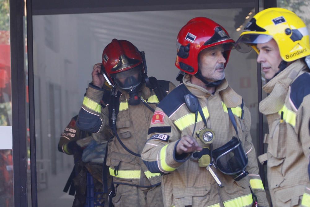 Incendi a la cambra frigorífica d'un supermercat de Girona