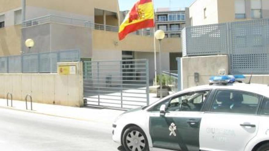 El cuartel de la Guardia Civil de Santa Pola.