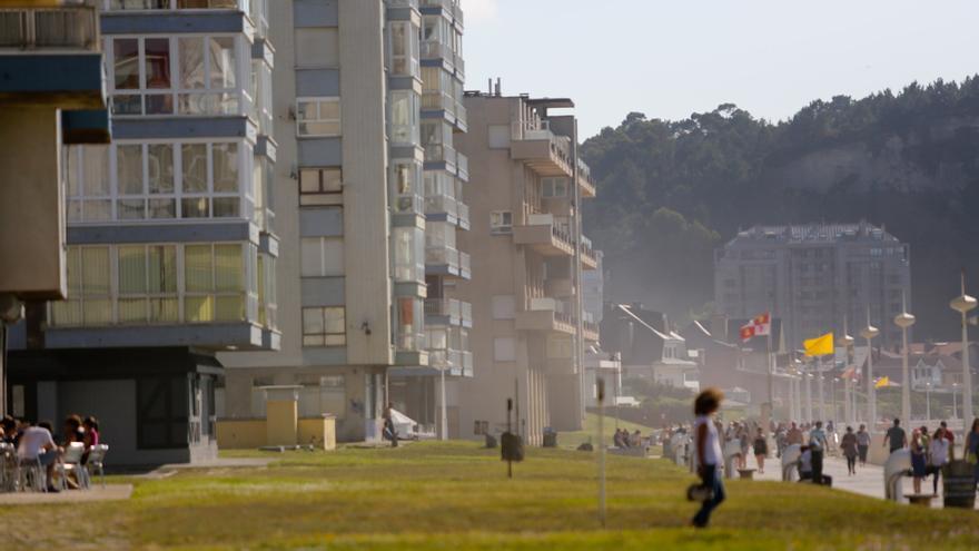 El alquiler vacacional, por las nubes, ya pasa de 3.000 euros en agosto en Salinas