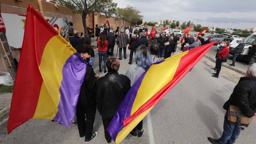 Conmemoración del 92 aniversario de la II República en Elche