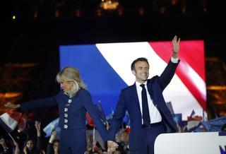 Macron derrota a Le Pen, según los sondeos a pie de urna