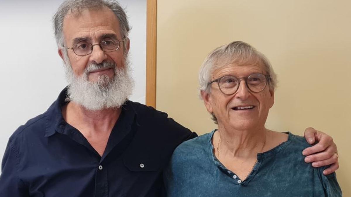 Antoni A. Artigues y Pere Salvà, en la fiesta de despedida por su jubilación este lunes en la UIB.