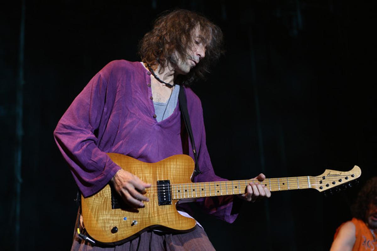 Robe Iniesta, en un concert d’Extremoduro al Fòrum de Barcelona, el 2008.