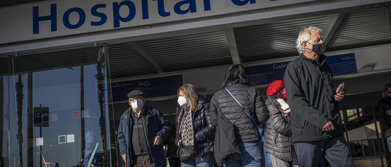 La entrada del Hospital del Mar, en Barcelona, el lunes pasado.