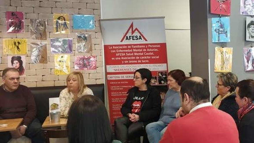 Participantes en el desayuno saludable de Afesa.