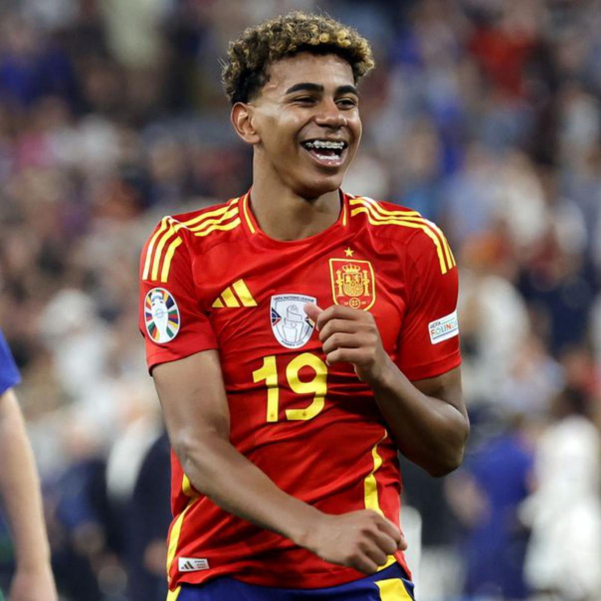 Lamine Yamal tria el dorsal 19 que Messi va portar en els inicis Lamine Yamal tria el dorsal 19 que Messi va portar en els inicis
