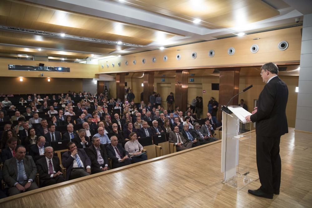 Conferencia de política ambiental de Elena Cebrián en el Club Mercantil