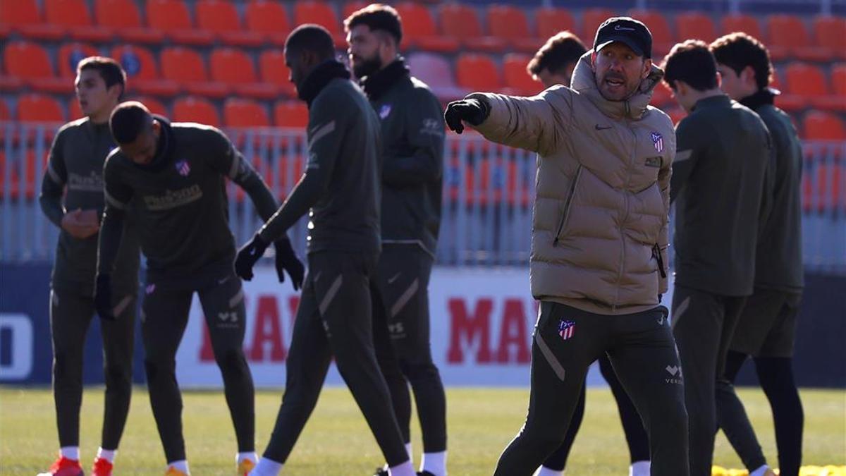 Simeone, en el entrenamiento previo al duelo ante el Cornellà