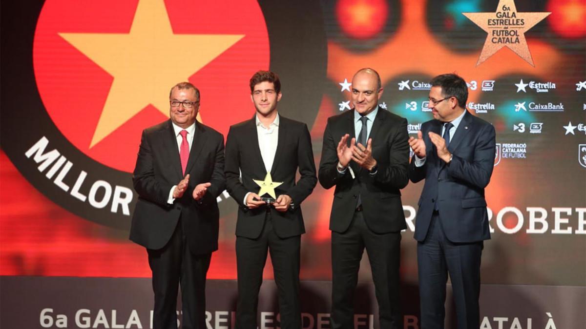 Sergi Roberto recibió el premio al mejor jugador