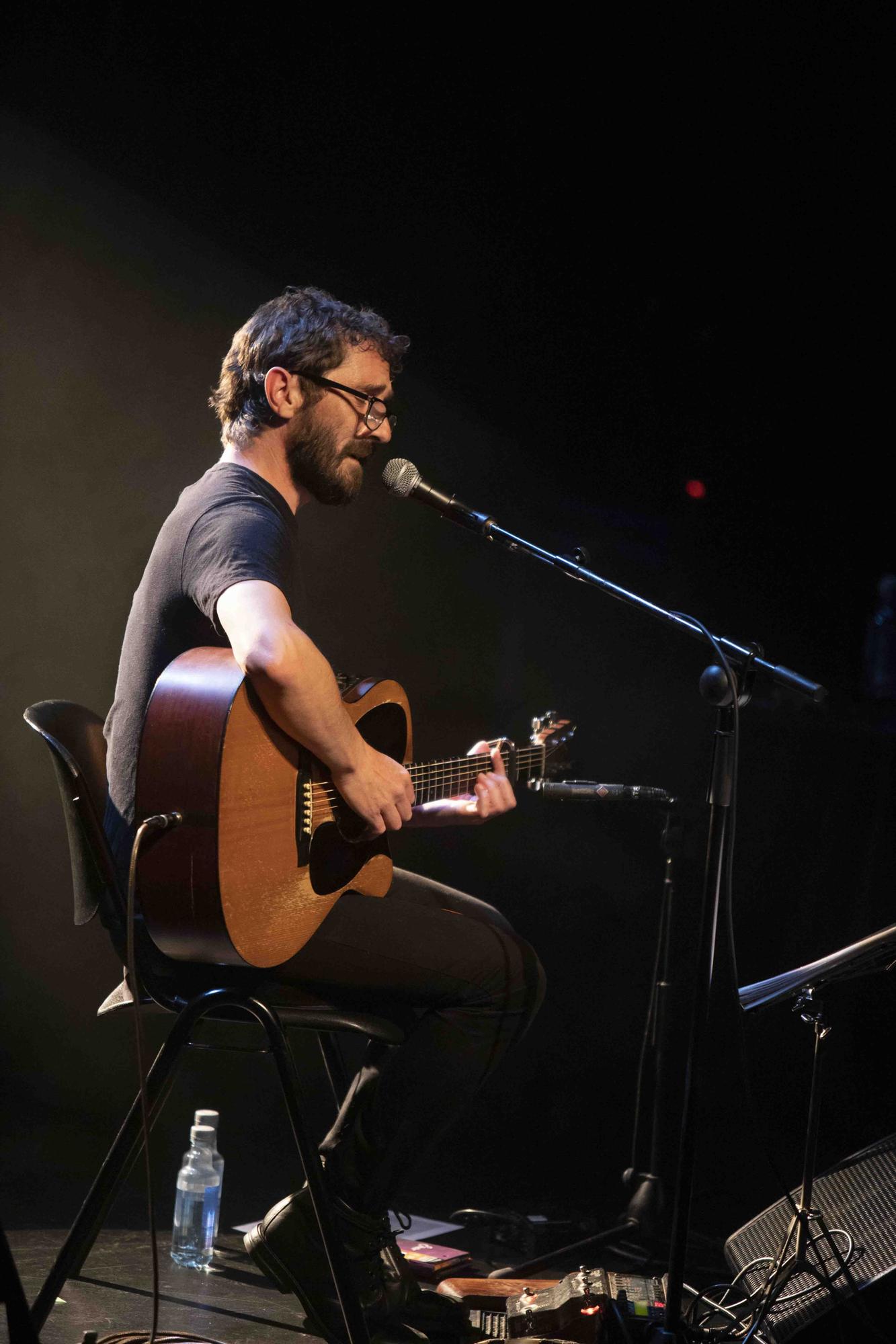 Así fue la actuación de María del Mar Bonet y Borja Penalba en el Gran Teatre de Xàtiva