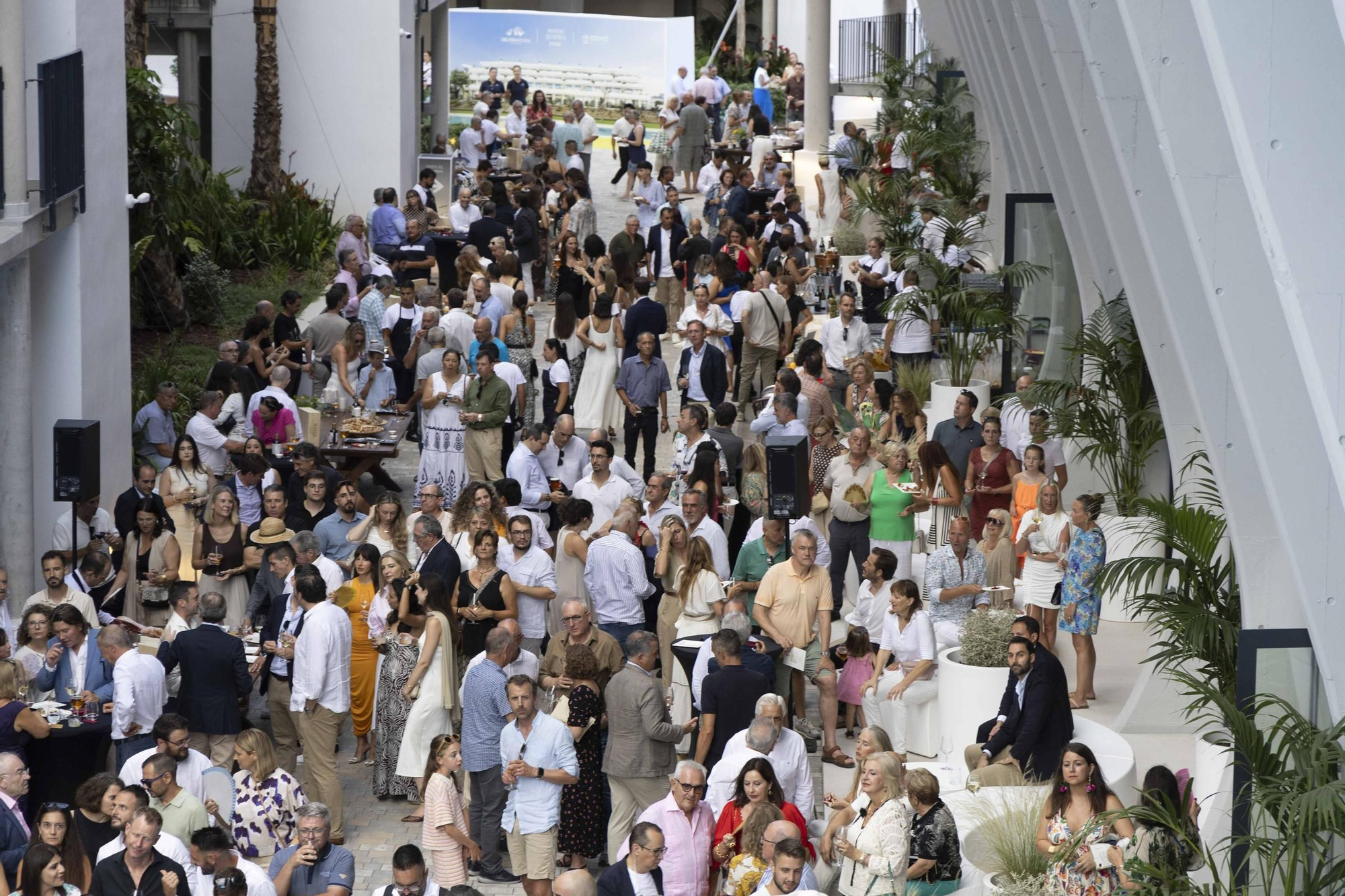 Espectacular inauguración de Delfin Natura en El Albir