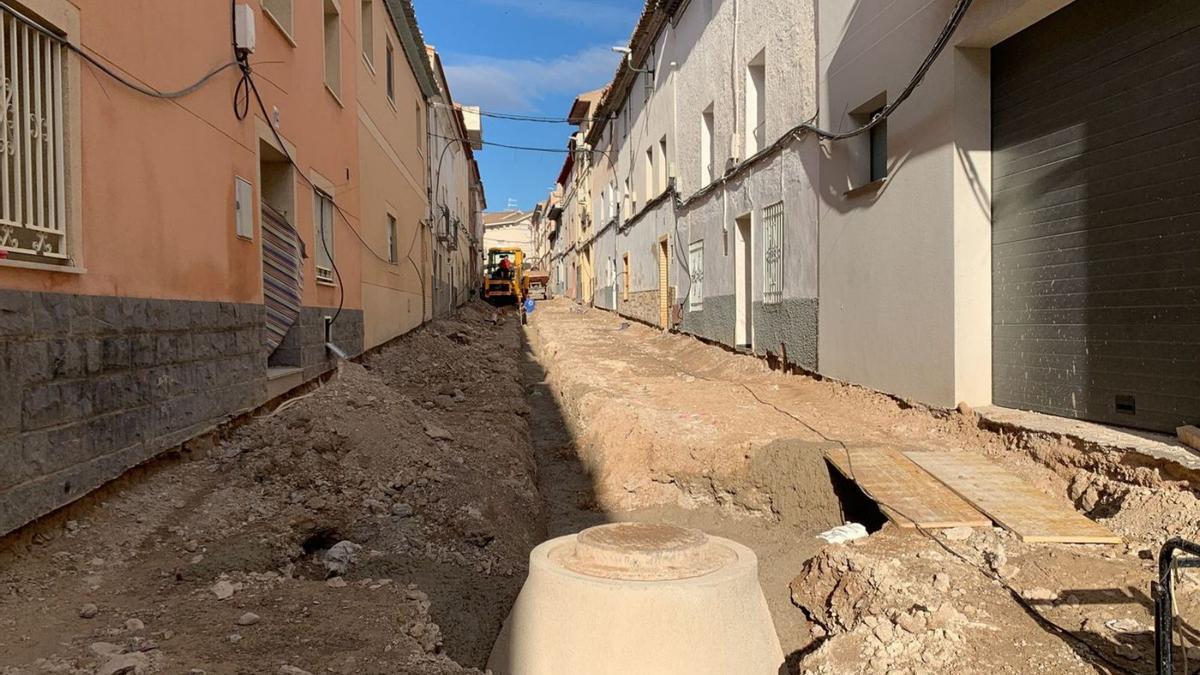 Obras renovación en la calle Barrichuelo Alto de Épila. | SERVICIO ESPECIAL