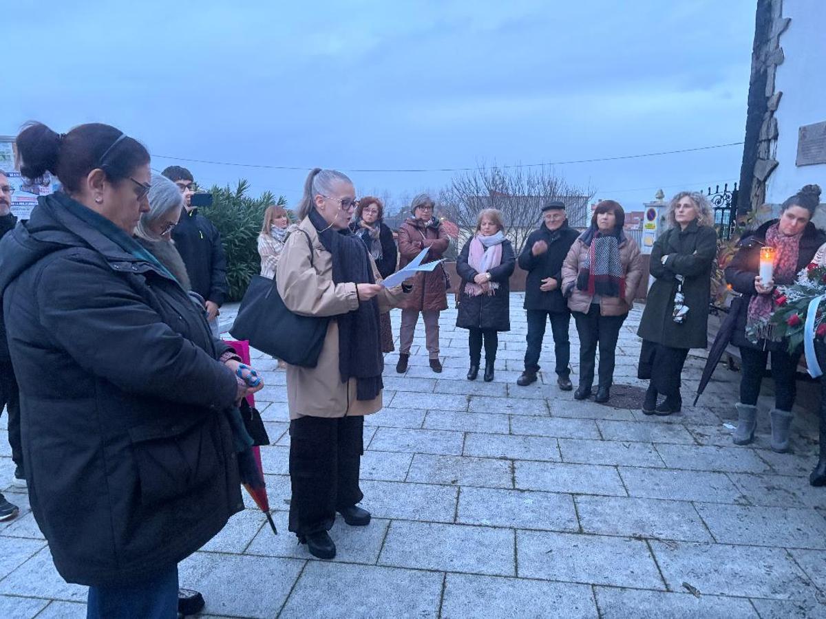 Acto de homenaxe ao párroco Francisco Lorenzo Mariño, en Aguiño.