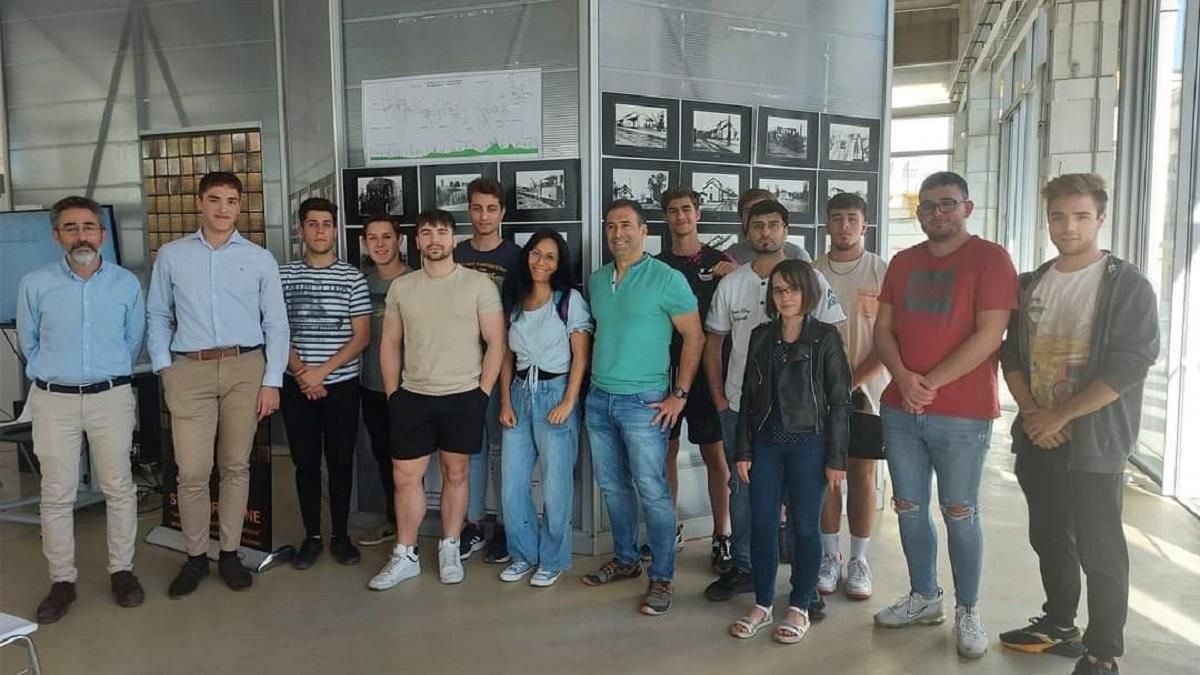 Participantes en la presentación de la nueva app