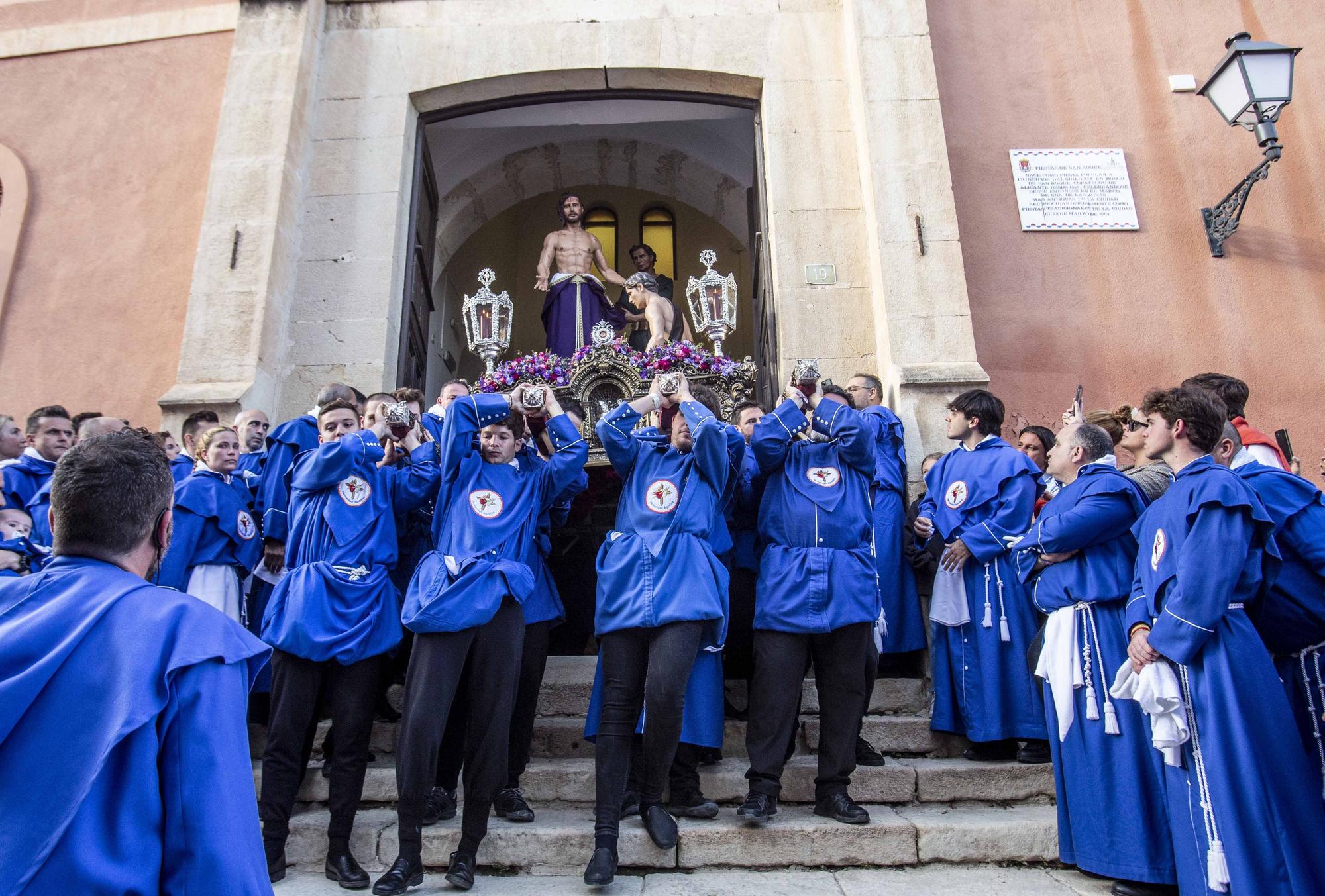 Hermandad Agustina procesiona el Lunes Santo por las calles del casco antiguo