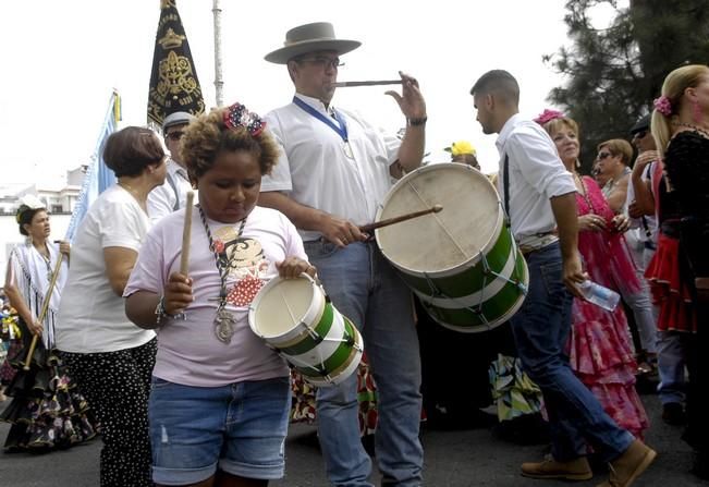 ROMERIA ROCIERA Y OFRENDA A LA VIRGEN