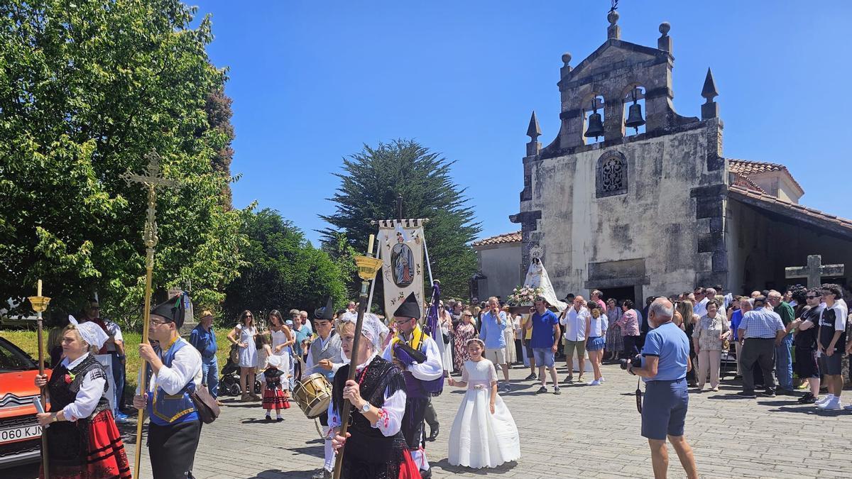 La procesión de Bedriñana, en imágenes