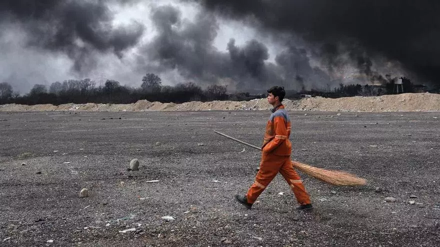 El Ibex 35 se hunde más de un 3% en la apertura con el crudo y el gas disparados