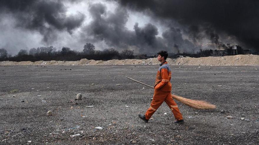 El Ibex 35 se hunde más de un 3% en la apertura con el crudo y el gas disparados