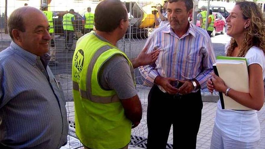 El alcalde y el edil de Urbanismo visitaron ayer las obras antes de su apertura