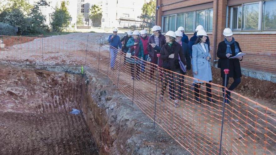 Educación invertirá 34 millones en medio centenar de centros cacereños