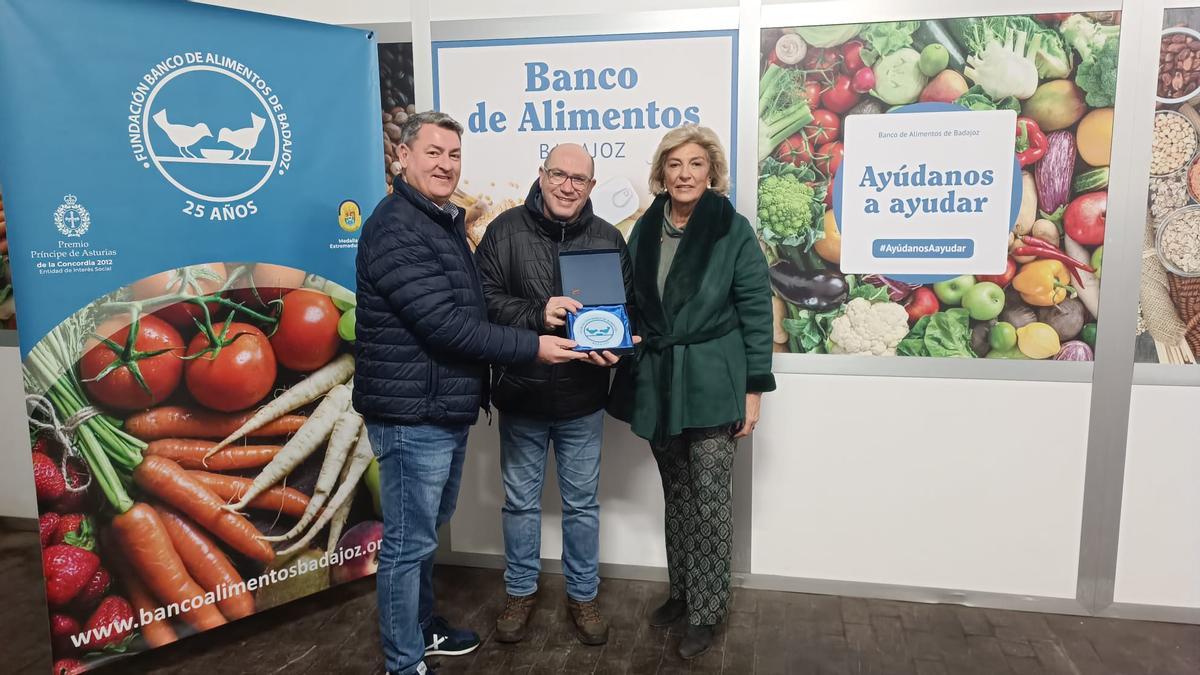Cristina Herrera con Javier García y Carlos Luengo, hoy.