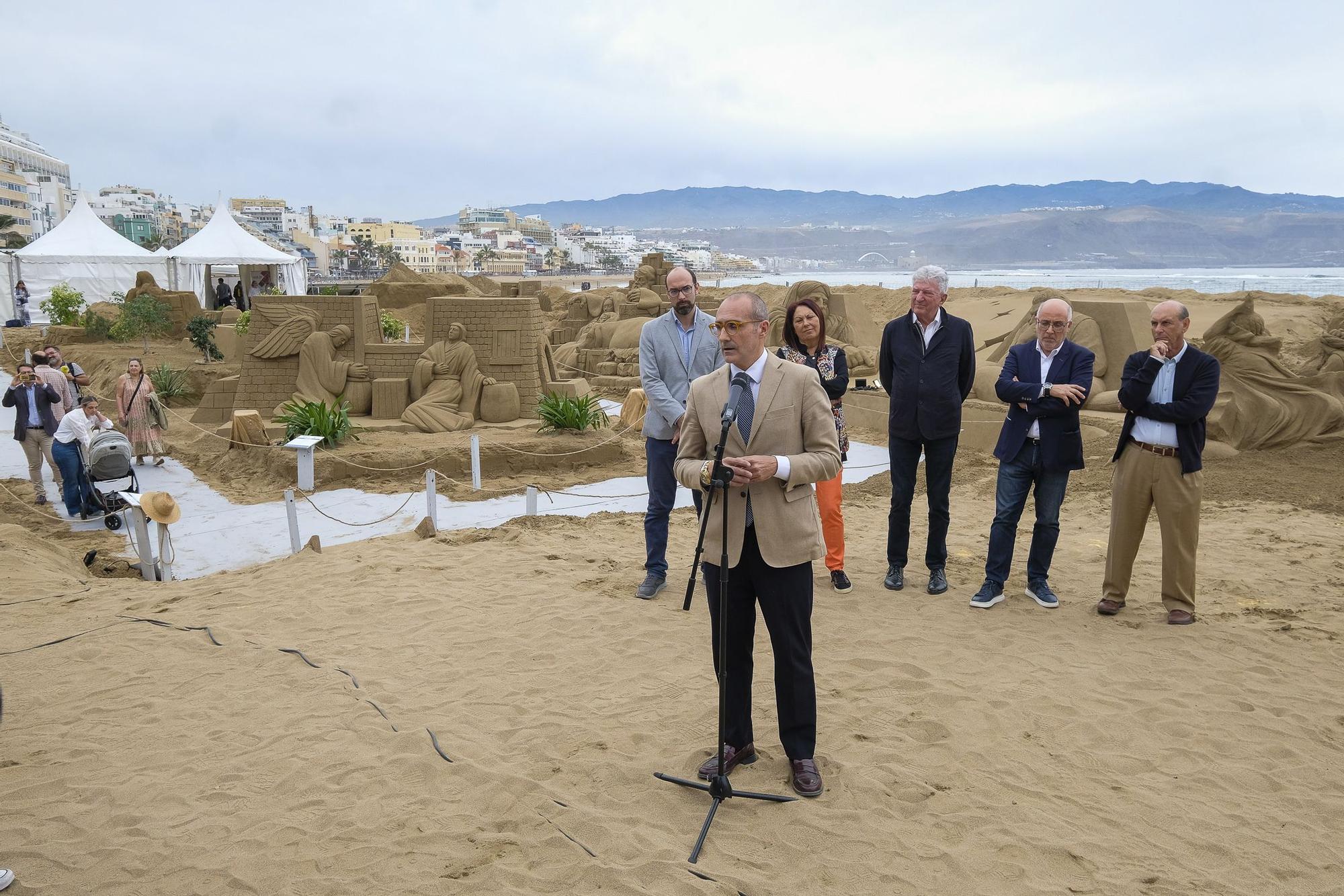 Inauguración del Belén de Arena en la playa de Las Canteras