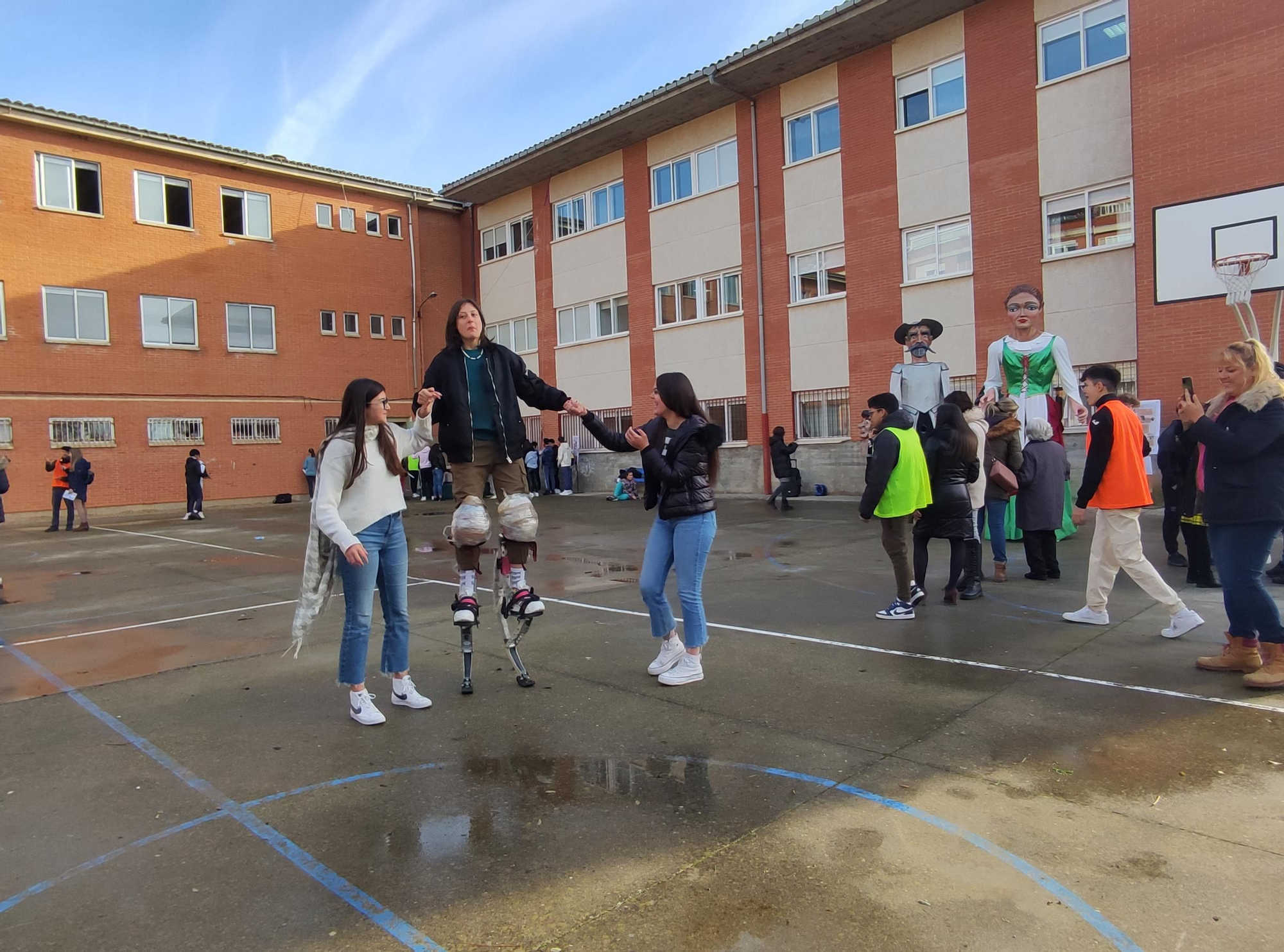 Magosto, juegos tradicionales y diversión en el IES León Felipe de Benavente